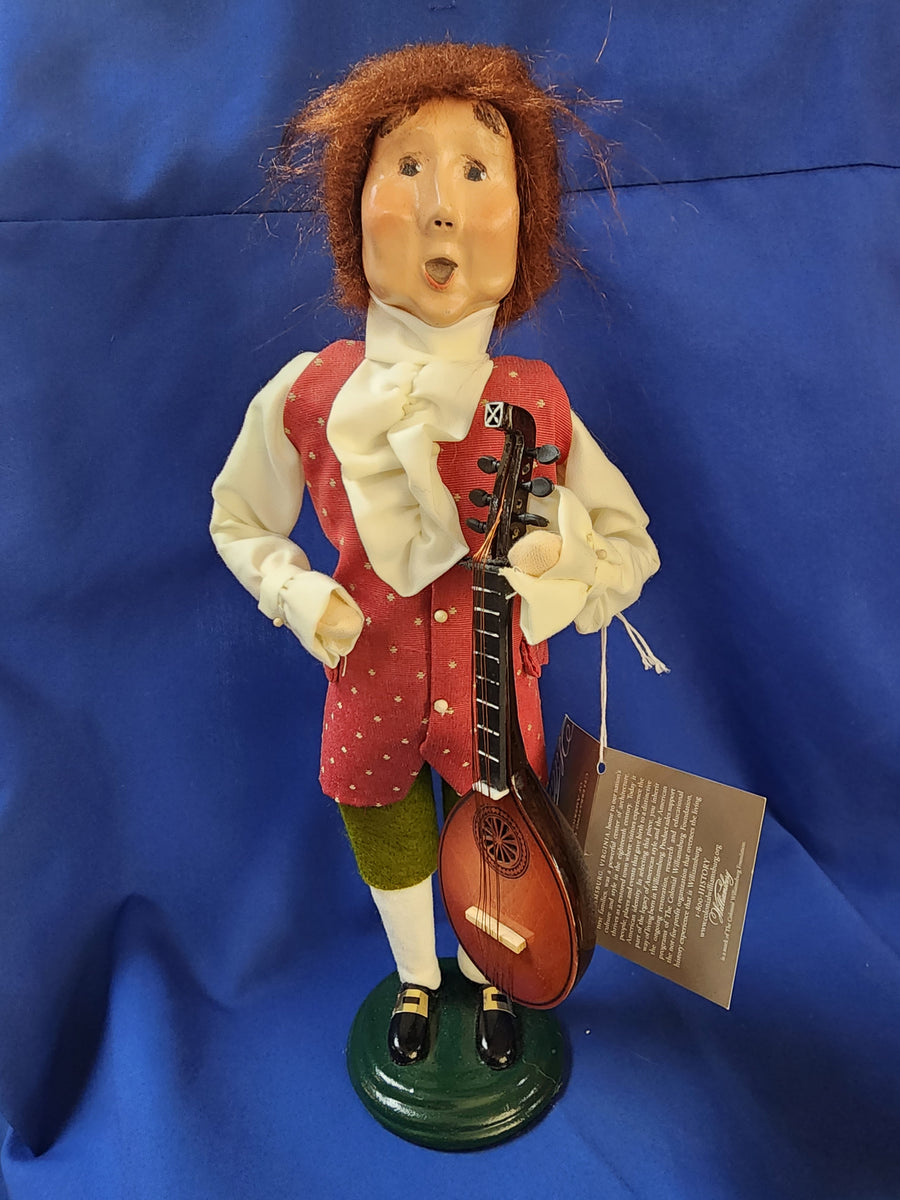 Byer's Choice Carolers "Balladeer Man (2004)" RC Gifts