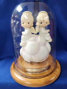 Precious Moments "But Love Goes On Forever (Retailer's Dome)"