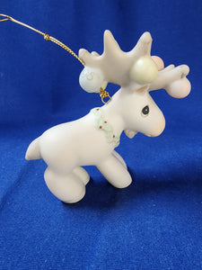Precious Moments "Animals Annual Ornament - 1995 Merry Chrismoose"