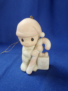 Precious Moments "Baby's First Christmas Ornament - 1986 Boy"