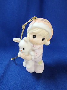 Precious Moments "Baby's First Christmas Ornament - 2001 Girl"