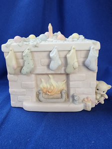 Precious Moments "Christmas - Christmas Fireplace"