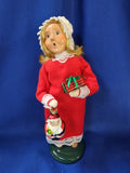 Byer's Choice Carolers "Decorating Girl (2023)"