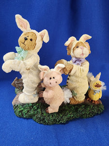 Boyds Bears & Friends "The Bearstone Collection - Hip, Hop, Woof & Quack... Bunny Trail"