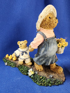 Boyds Bears & Friends "The Bearstone Collection - Momma McWaddles & Skippy with Quack, Jack & Mo... All In A Row"