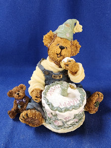 Boyds Bears & Friends "The Bearstone Collection - H.B. Mc.Bearsley... Happy Birthday To You"