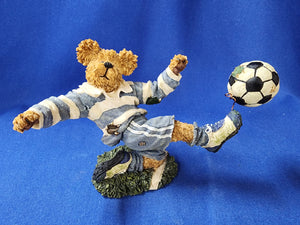 Boyds Bears & Friends "The Bearstone Collection - Chris Striker... Score!!!"