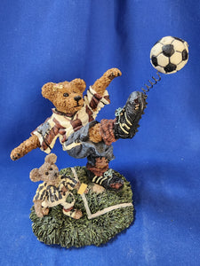 Boyds Bears & Friends "The Bearstone Collection - Rocky Bruin... Score, Score, Score"