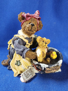 Boyds Bears & Friends "The Bearstone Collection - Momma with Baby Taylor... Rub-A-Dub-Dub"