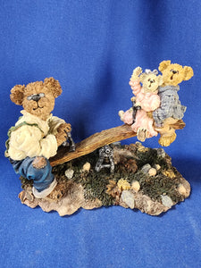 Boyds Bears & Friends "The Bearstone Collection - Grandpa Bearkins with Molly & Jeff... Just a Kid at Heart"