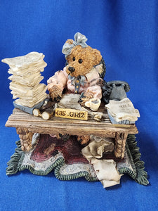 Boyds Bears & Friends "The Bearstone Collection - Ms. Griz... Monday Morning"