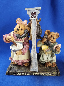 Boyds Bears & Friends "The Bearstone Collection - Verna and Shirlie... Recipe for Friendship"