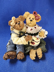 Boyds Bears & Friends "The Bearstone Collection - Edie & Geri... A Week of Sundaes"