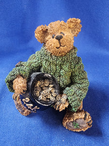 Boyds Bears & Friends "The Bearstone Collection - Lucky Liam... End of the Rainbow"