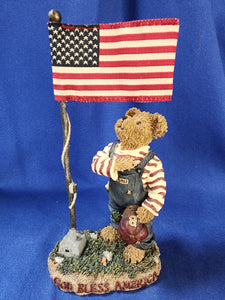 Boyds Bears & Friends "The Bearstone Collection - Sammy Bearmerican... I Pledge Allegiance"