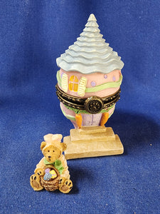 Boyds Bears & Friends "Uncle Bean Treasure Boxes - Aunt Bunny's Eggcellent Abode with Floppy McNibble"