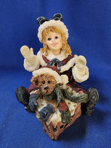 Boyds Bears & Friends "The Dollstone Collection - Kimberly with Klaus... Special Delivery"