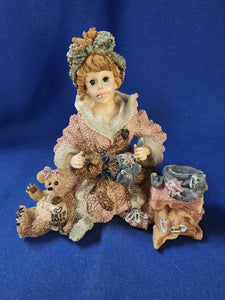 Boyds Bears & Friends "The Dollstone Collection - Caitlin with Emma and Edmund... Diapering Baby"