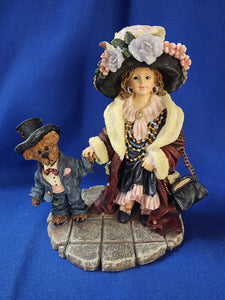 Boyds Bears & Friends "The Dollstone Collection - Amy and Edmund... Momma's Clothes"