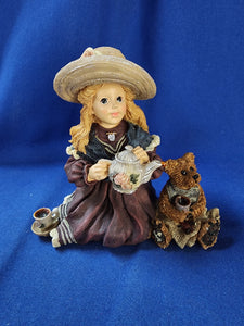 Boyds Bears & Friends "The Dollstone Collection - Whitney with Wilson... Tea Party"