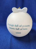 Pooh & Friends "A Sleigh Full Of Presents,  Hearts Full Of Love, 1999 Ornament"