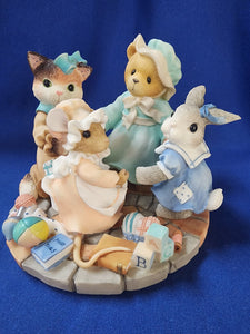 Cherished Teddies "Circle Of Love"