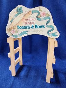 Cherished Teddies "Bonnets & Bows Arch"