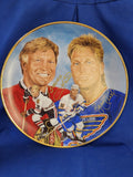 Sports Memorabilia "Bobby and Brett Hull Plate"