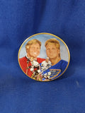 Sports Memorabilia "Bobby and Brett Hull Plate"