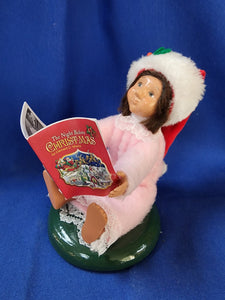 Byer's Choice Carolers "Toddler with Book (2024)"