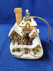 David Winter "Ornament - The Scrooge Family Home"