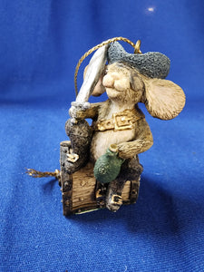 David Winter "Ornament - Jolly Roger Mouse"