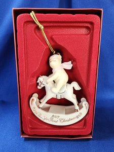 Pooh & Friends "Lenox 2007 Baby's First Christmas Ornament"