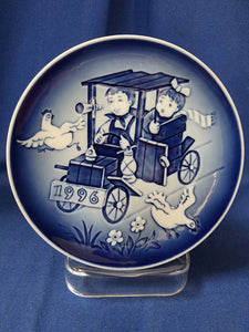 Bing & Grøndahl Plates "Children's Day - 1996 The Little Racers"