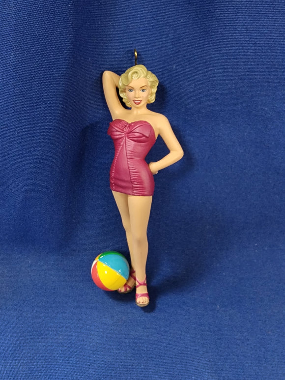 Heirloom Ornament Collection 