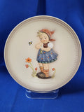 Hummel Plate "Daisies Don't Tell"