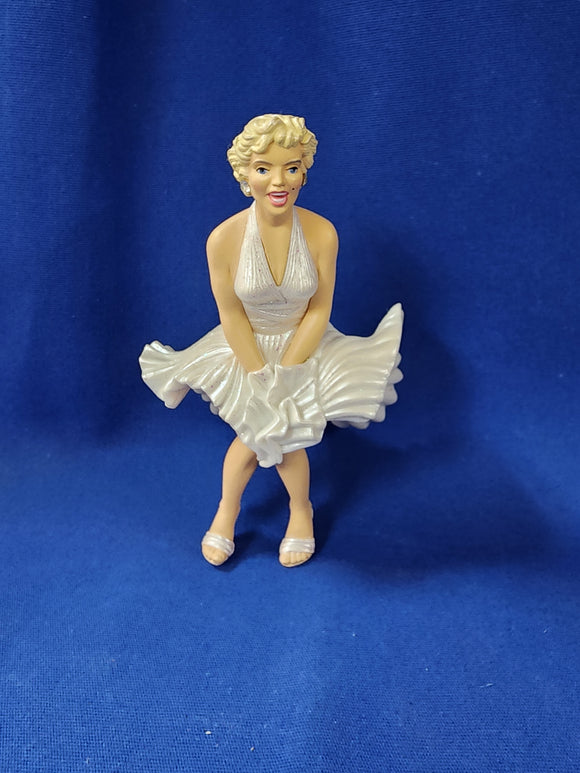 Heirloom Ornament Collection 