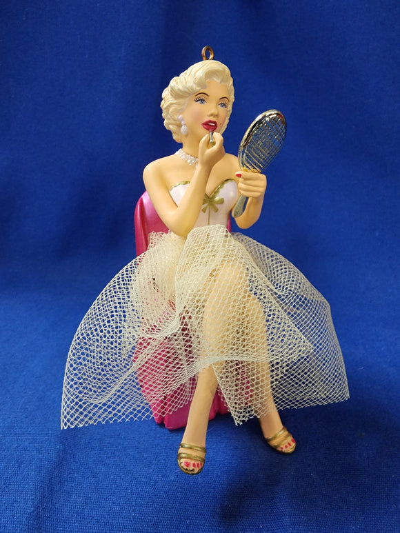 Heirloom Ornament Collection 