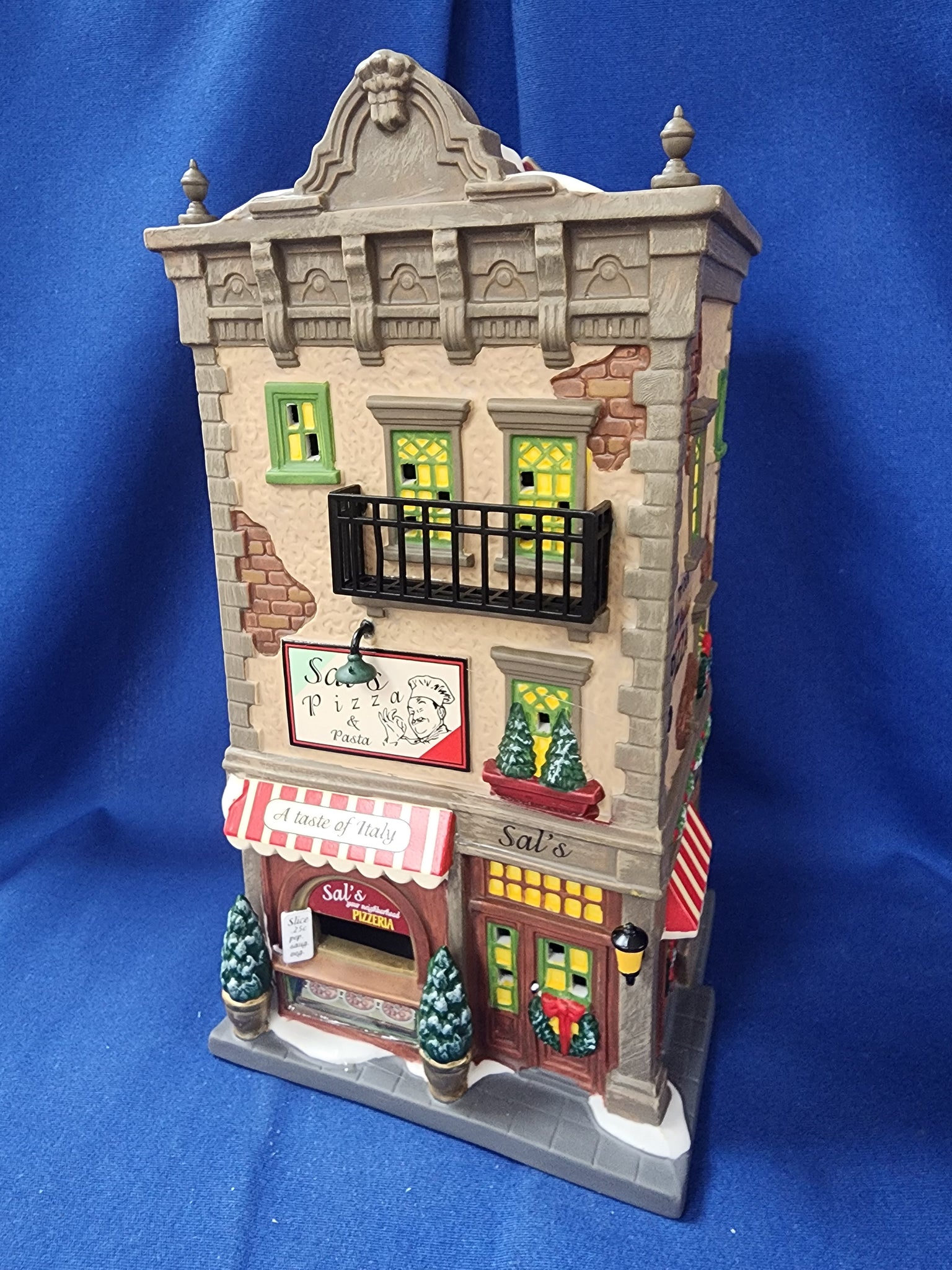 Christmas In The City "Sal's Pizza & Pasta"