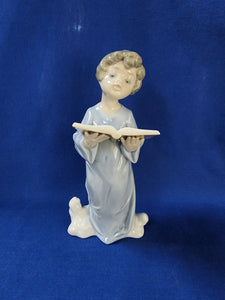 Lladro "Angelic Voice"