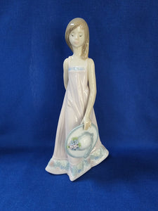 Lladro "Sara"