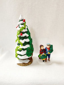 Department 56 General Accessories "The Holly And The Ivy"