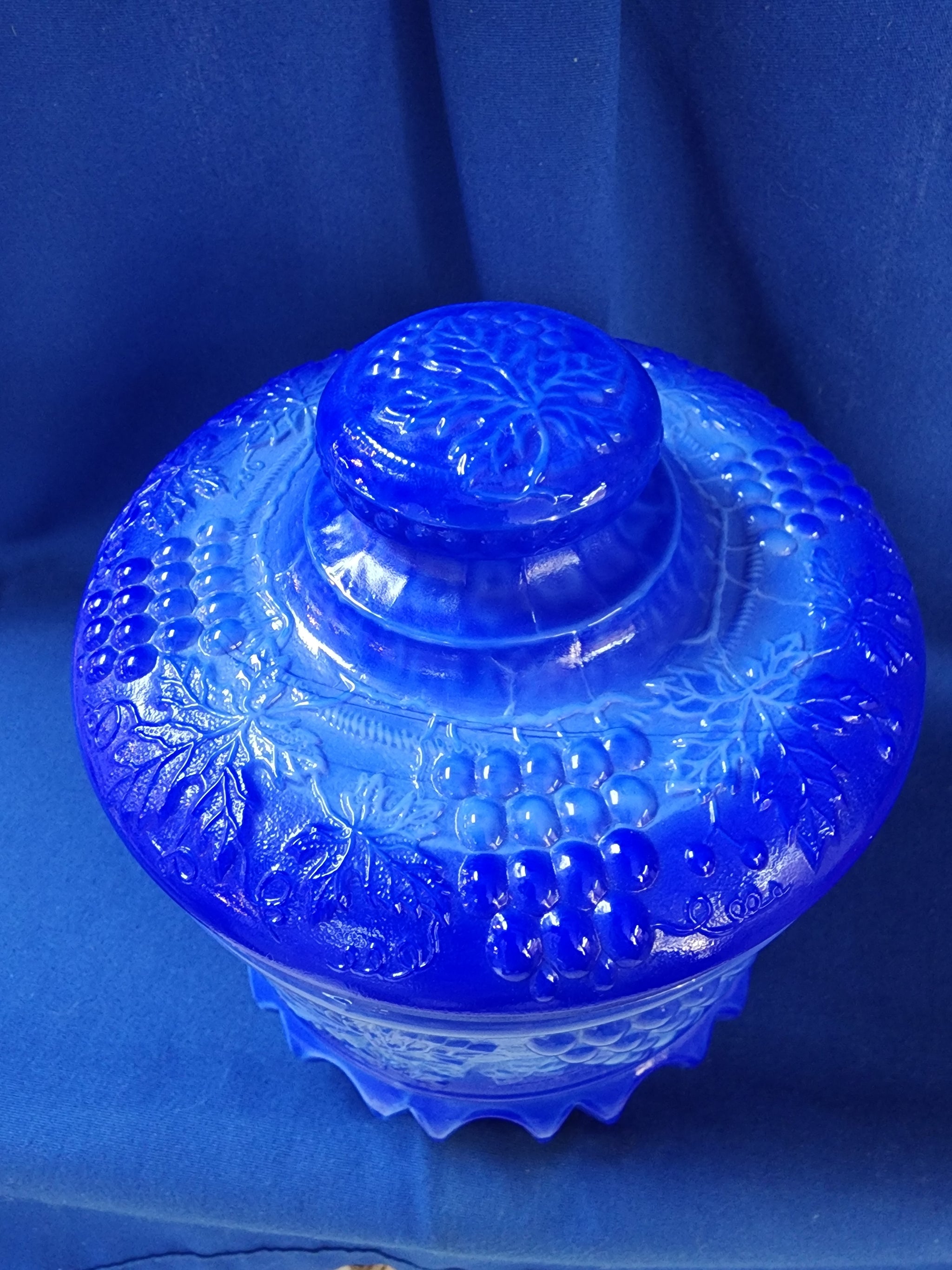 fenton tobacco jar Fenton 