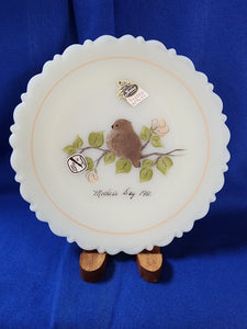 Fenton "Mother's Day 1980 Plate"