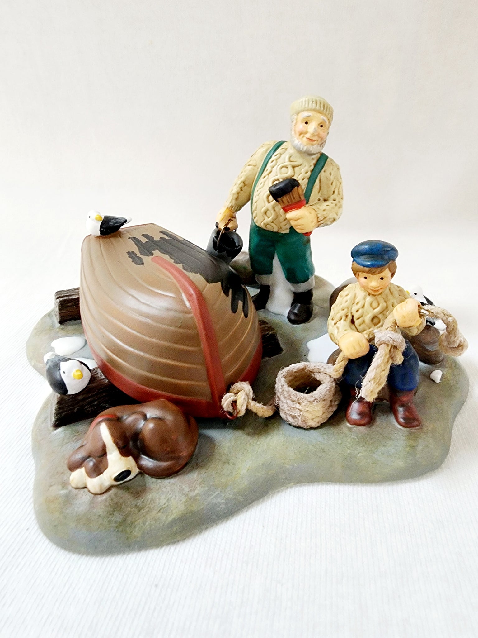 New England Village "The Sailor's Knot"