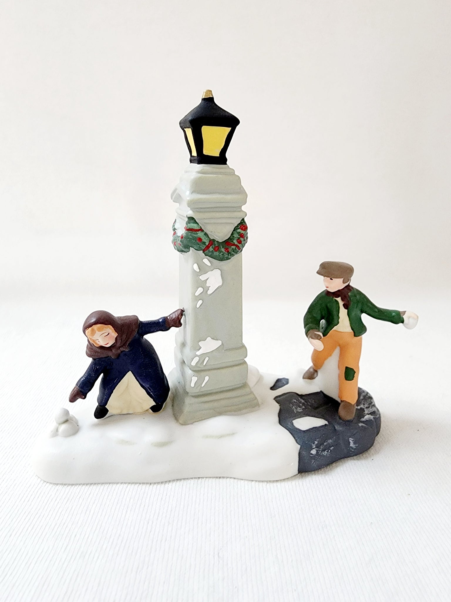 Dickens' Village "Snowball Fun" - Thumbnail 3