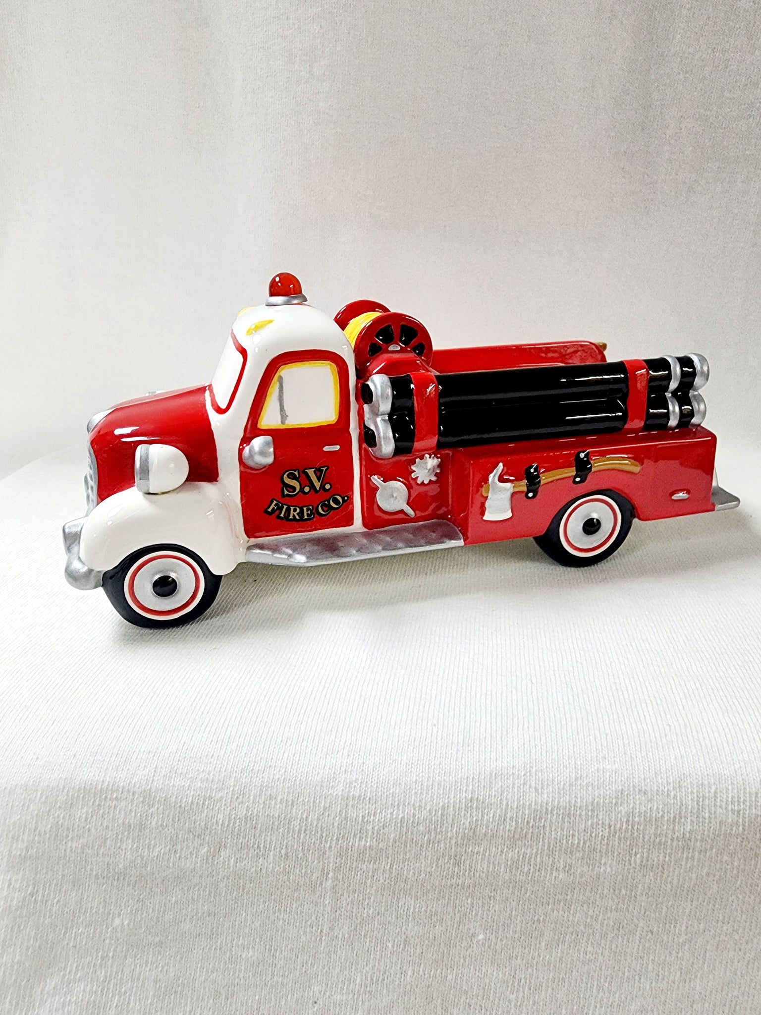 Snow Village Firewood Delivery Truck - Thumbnail 2