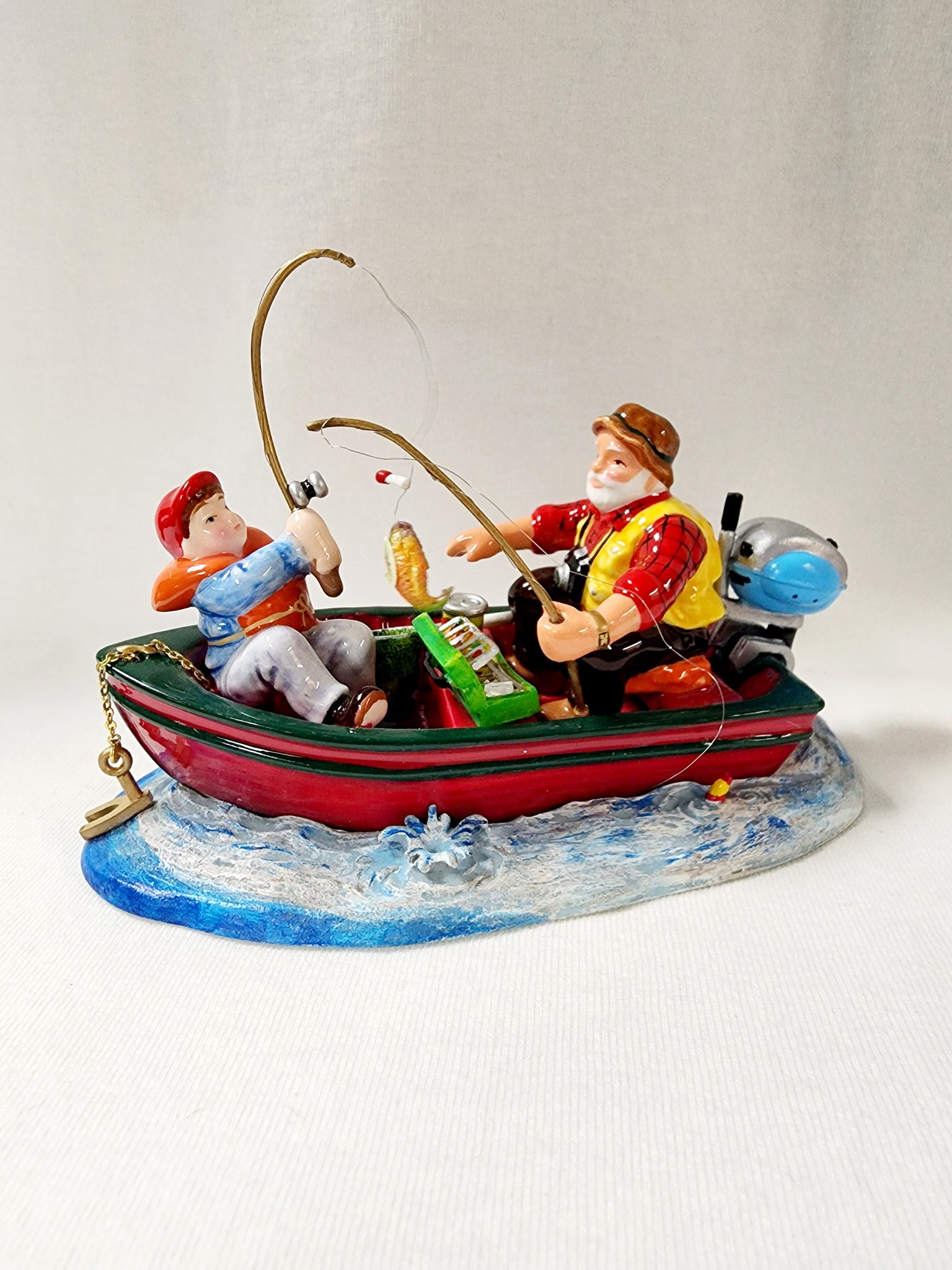 Snow Village "Catch Of The Day" - Thumbnail 2