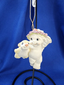 Dreamsicles "Cherub Facing Bunny Ornament"