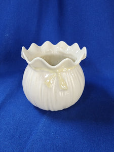 Belleek "Crinkled Pot"